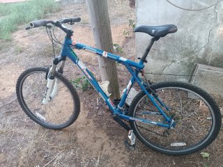 Bicicleta de Montaña GT Avalanche Azul