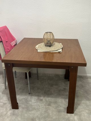 Mesa de comedor extensible de madera