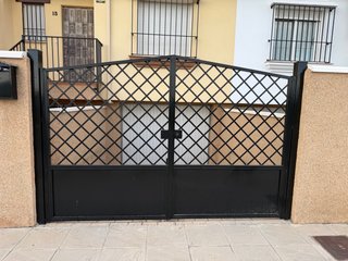 Cancelas de hierro negras 2 hojas