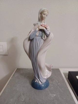 Statuetta Lladro' in porcellana