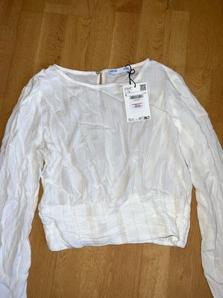 Camiseta Blanca con lineas doradas Mango Talla M