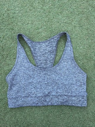 Sujetador deportivo gris