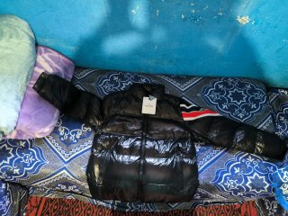 Chaqueta Moncler Negra