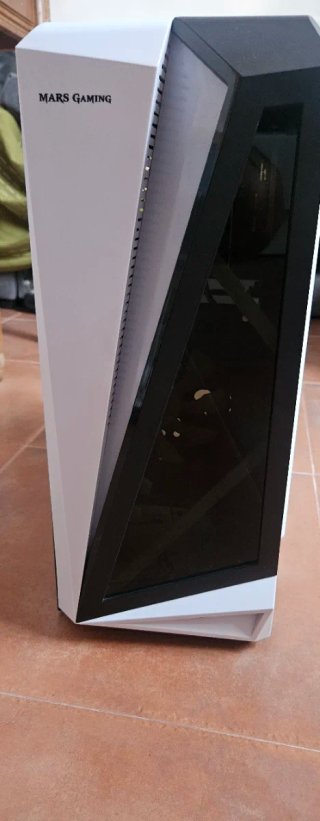 Mars Gaming PC  No completo, piezas