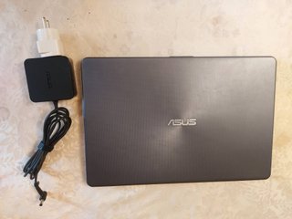 Portátil ASUS VivoBook 15,6 8GB RAM 1TB