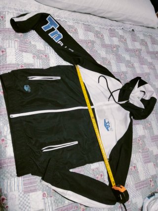 Chaqueta Nike TN Negra y Blanca