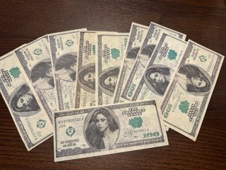10 Billetes de dolar de Shakira (concierto madrid)