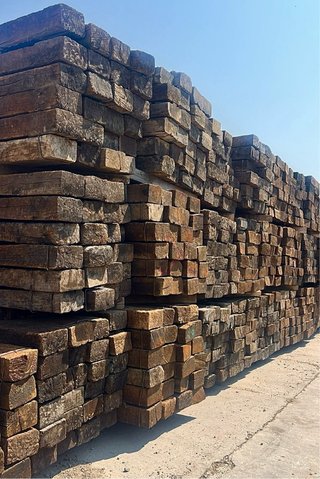 Traviesas de madera rústicas