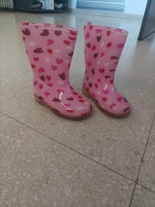 Botas agua niña T. 24/25 corazones