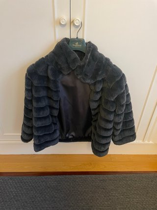 Abrigo de pelo sintético gris Star Moda