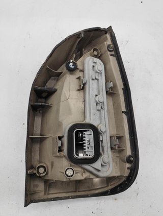 Piloto trasero izquierdo opel 93175677 zafira 1449