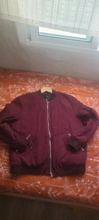 Chaqueta bomber burdeos