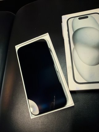 iPhone 15 128GB