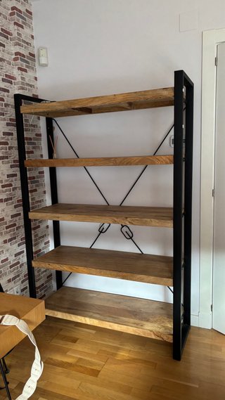Estantería de Madera y Metal