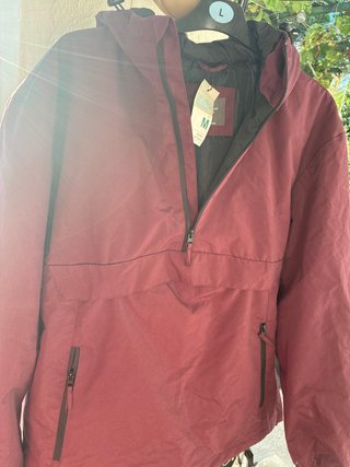 Anorak tipo buzo color granate