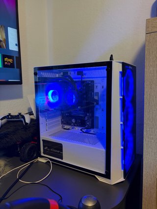PC Gamer Hyper 80 Pro con Monitor y Periféricos