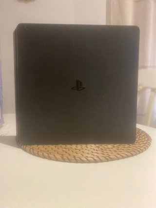 PS4 (PlayStation 4) Negra
