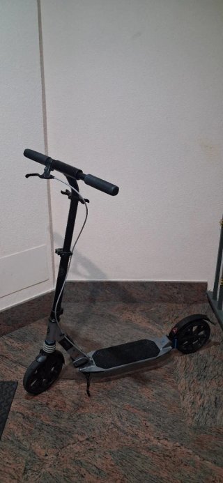 Patinete Plegable Negro de la marca Oxelo