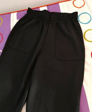 Pantalón deportivo negro