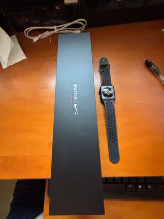 Apple Watch Nike Series 3 42mm Negro
