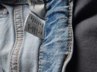Pantalón tejano H&M acampanado azul