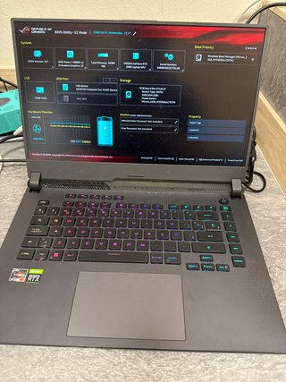 Portátil Gaming Asus ROG Strix G513RM REPARAR