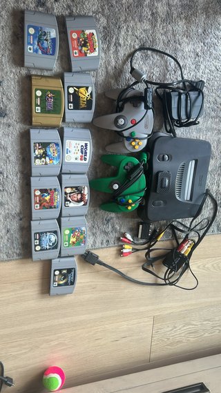 Nintendo 64 con 2 mandos y 11 juegos