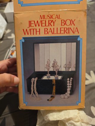 Caja de música joyero con bailarina