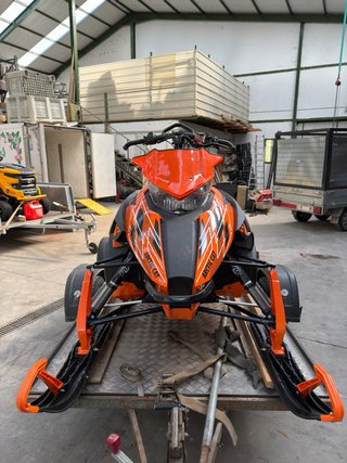 Moto de nieve Arctic Cat M8000 2015