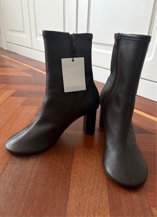 Botines de Piel Marrón Mango. Nuevos.