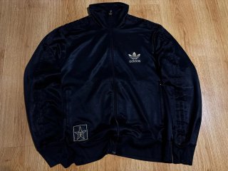 Sudadera Adidas Negra y Dorada