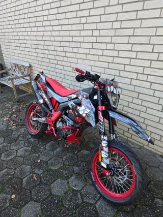 Aprilia SX Supermotard