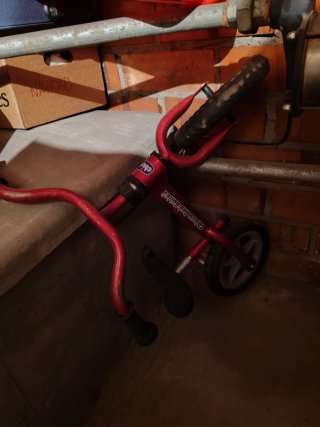 Bici Chicco Red Bull