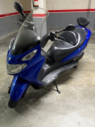Suzuki Burgman 125 Azul