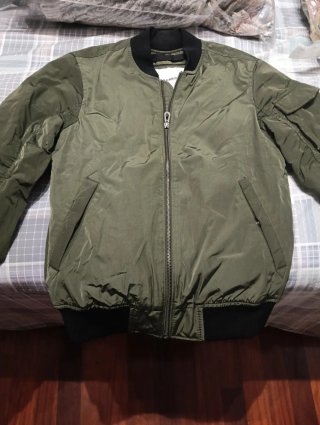 Chaqueta Bomber Pull&Bear Verde