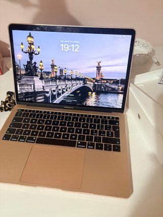MacBook Air M1 Oro