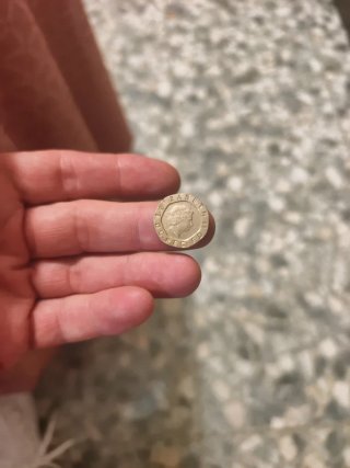 Moneda antigua Elizabeth II
