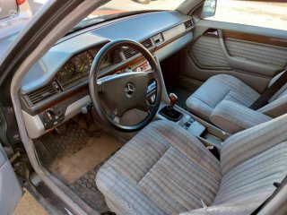 Mercedes-Benz w124 1992