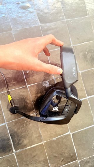 Auriculares gaming Corsair VOID RGB Wireless