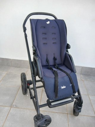 Carrito de bebé Joie azul