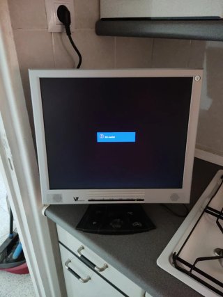 Monitor V7 Computer