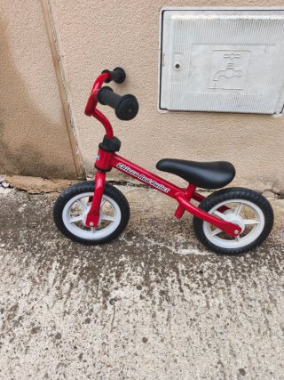 Bicicleta sin pedales Chicco Red Bullet