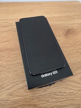 Samsung Galaxy S23 nero + accessori