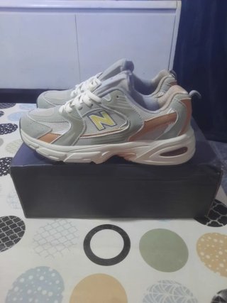 New Balance 530 Marrón y Gris T.39