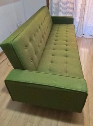Sofá cama SKLUM casi NUEVA con ENTREGA en Zaragoza