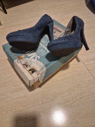 Zapatos de tacón Mustang azules