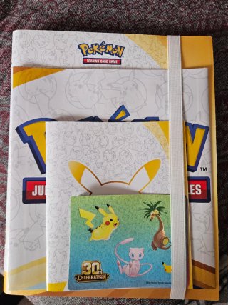 Álbum Pokémon 30th Celebration