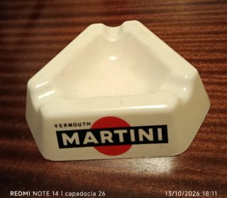 Cenicero Vintage Martini