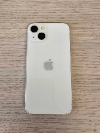 iPhone 13 128GB Blanco en su caja.