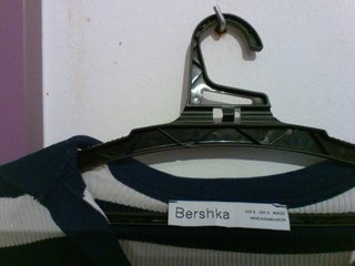 Top Bershka rayas azules escote marinero